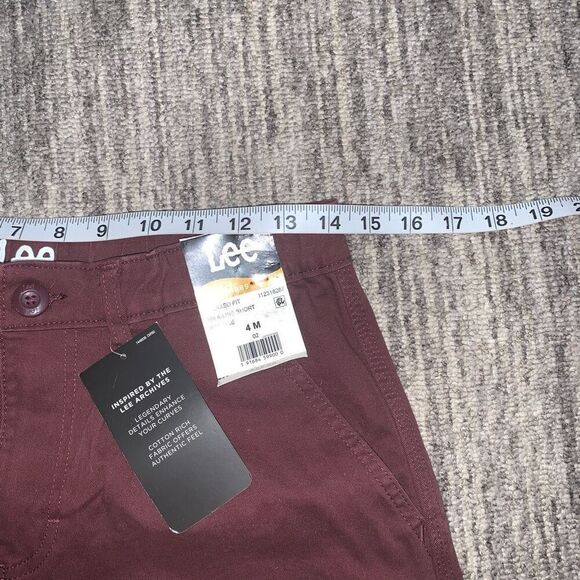 Lee Womens Size 4 Relaxed Fit Denim Jean Shorts Burgundy Flat Front NWT - Picture 8 of 11